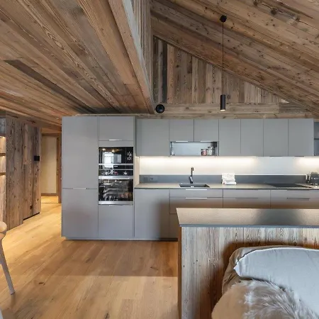 Neuf A Meribel Avec Sauna Et Parking - Fr-1-565-92 Les Allues